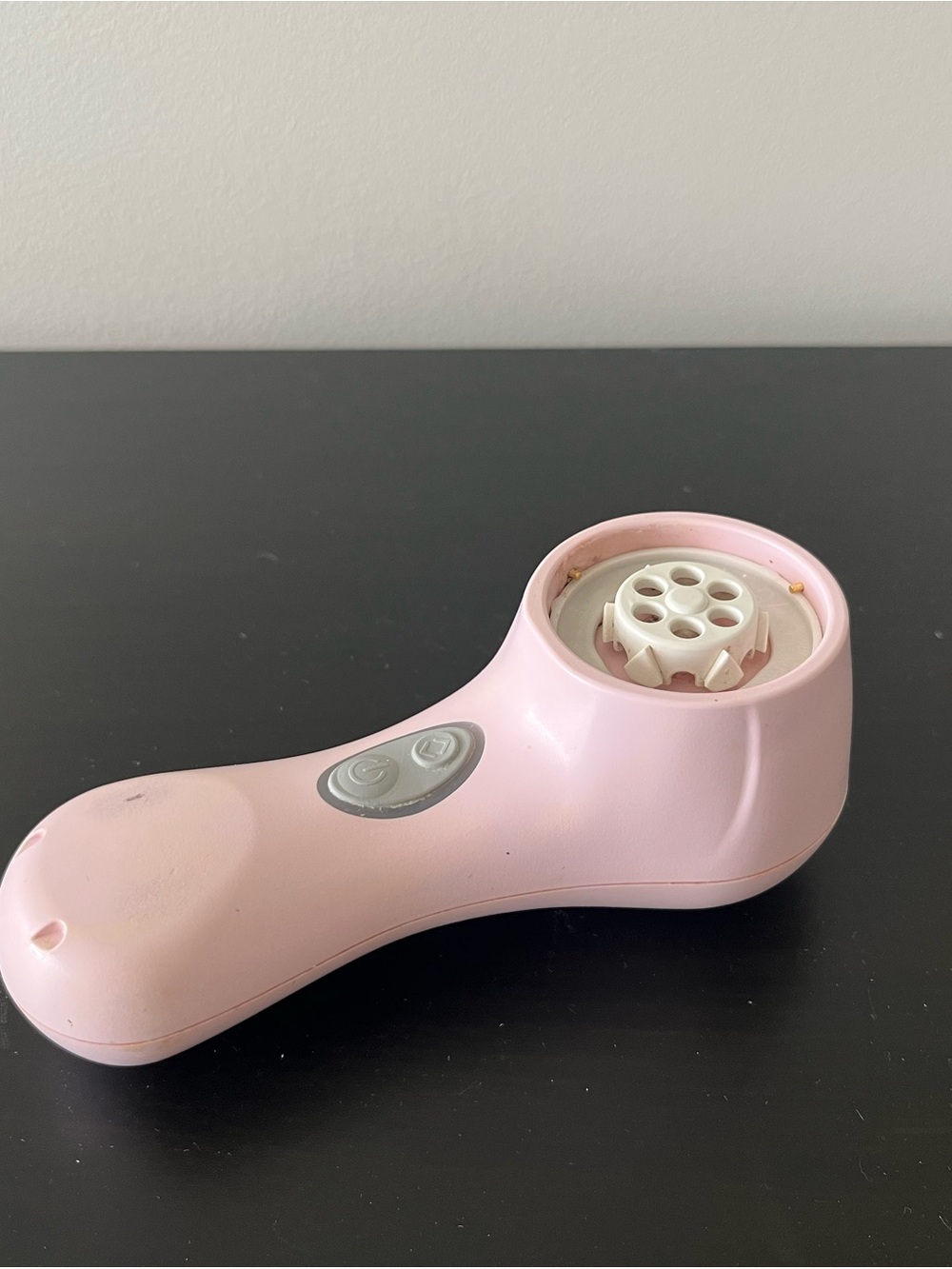 Pink Facial Cleansing Brush - Clarisonic